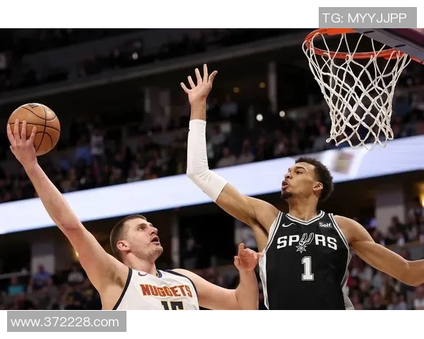 2016年马刺与骑士精彩对决全场录像回顾与精彩瞬间分析