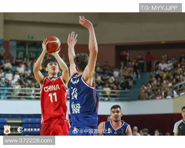 中国香港男篮迎战新西兰男篮力争在国际赛场上取得佳绩