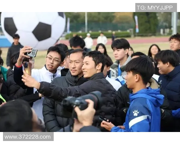 城南足球俱乐部迎战庆州强强对决引发球迷热情期待 城南足球俱乐部迎战庆州强强对决引发球迷热情期待