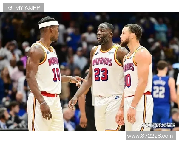 德雷蒙德格林的篮球生涯回顾与未来展望分析