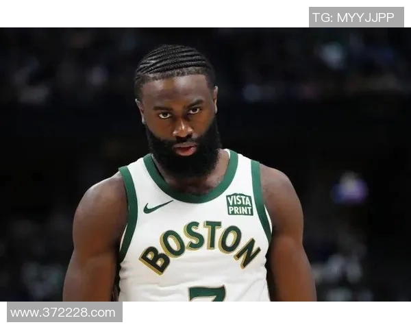 杰伦布朗：从新星到领袖的蜕变与未来展望