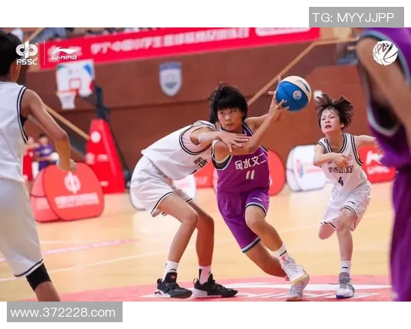 王泉泽的篮球之路:从青涩少年到职业赛场的奋斗与成长 王泉泽的篮球之路:从青涩少年到职业赛场的奋斗与成长