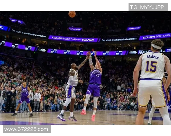 湖人对决爵士精彩回顾4月14日比赛亮点与分析