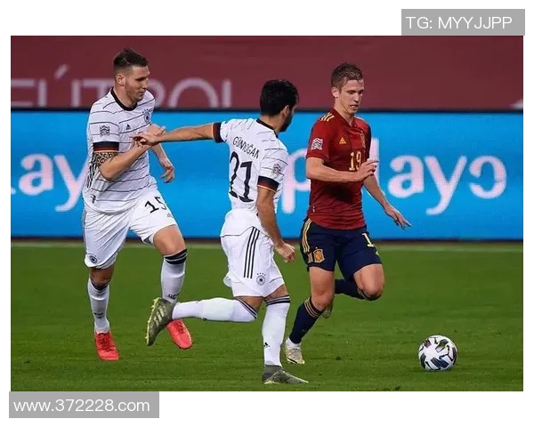 荷兰与德国足球对决比分揭晓精彩瞬间回顾