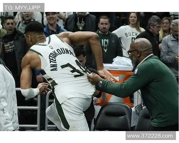 全明星阵容挑战尤文图斯巅峰对决引发球迷热议与期待