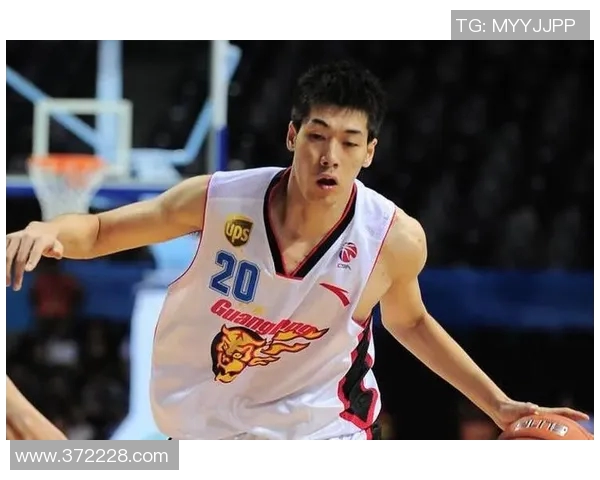 任骏飞在篮球赛场上的精彩表现与职业生涯发展全景分析 任骏飞在篮球赛场上的精彩表现与职业生涯发展全景分析