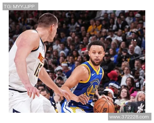 勇士与骑士激战1月17日NBA赛场再现经典对决引发球迷热议